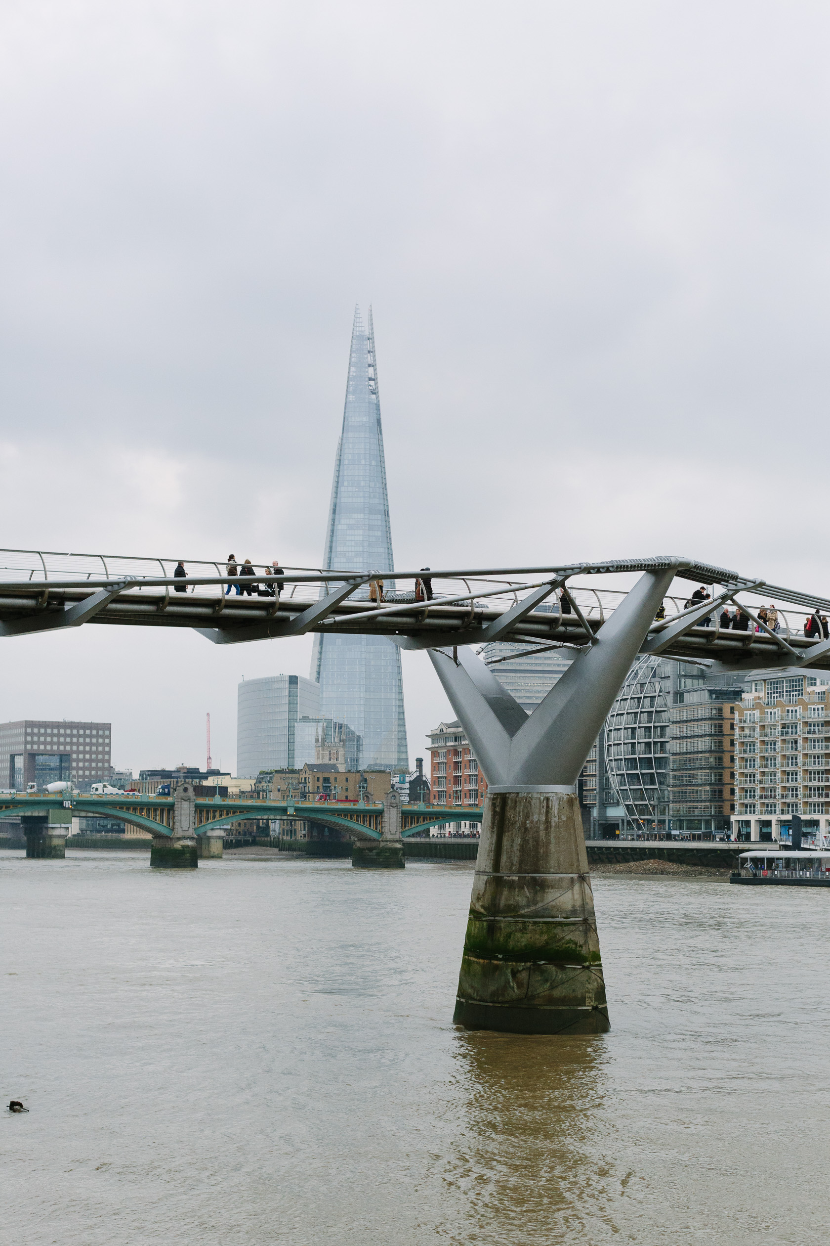 millennium-bridge-and-the-shard-4312