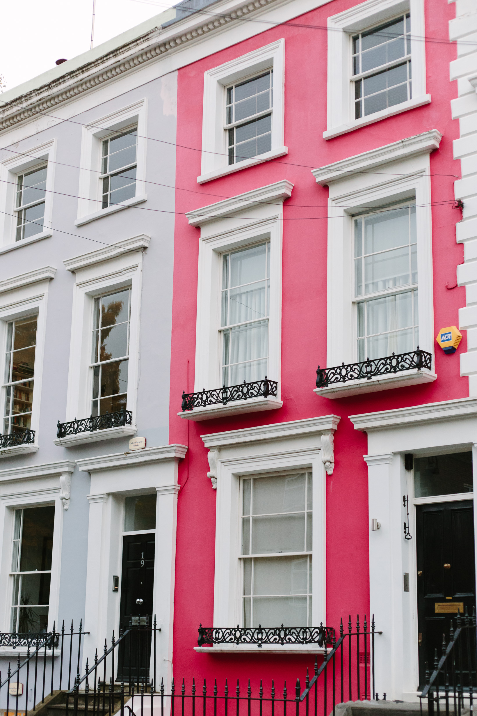 colorful-houses-in-notting-hill-4782