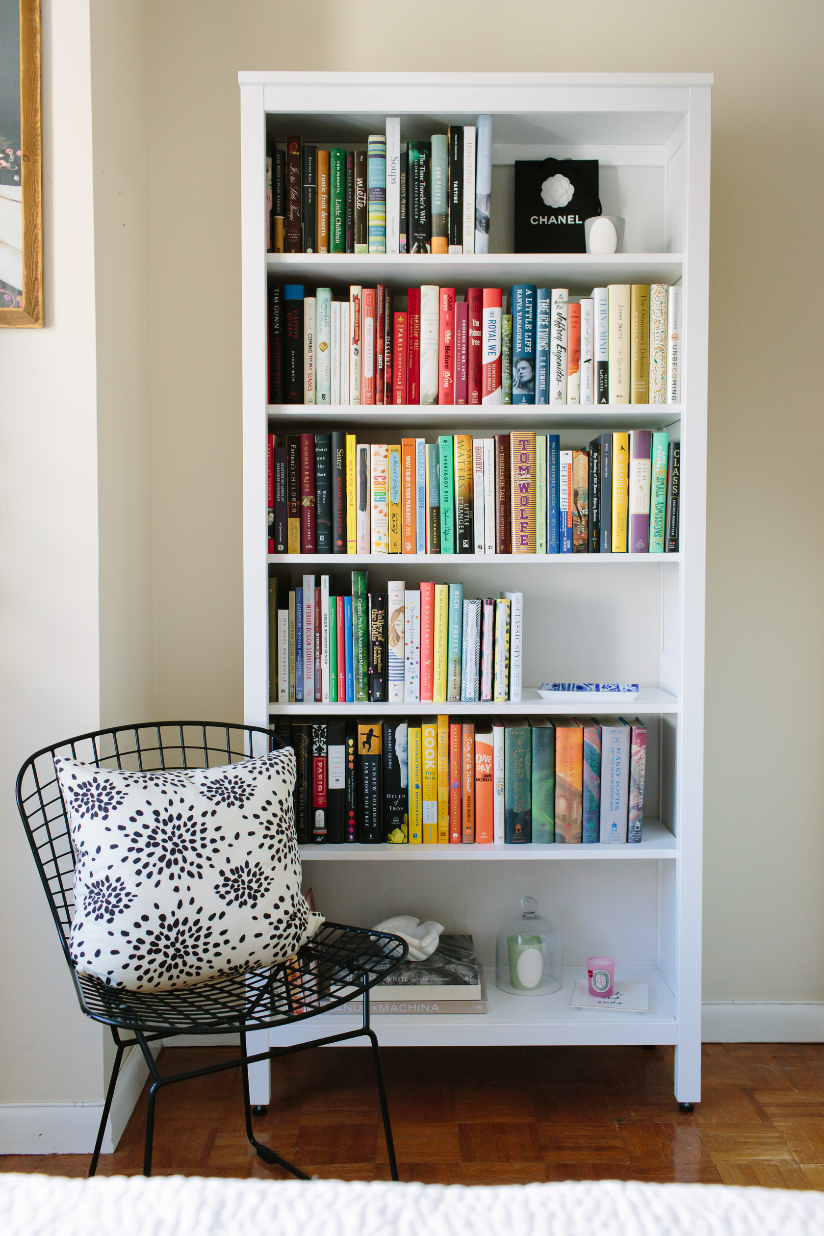 NYC studio apartment home tour featured by top US interior design York Avenue: bookcase